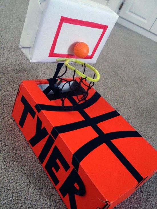 basketball-court-valentine-box