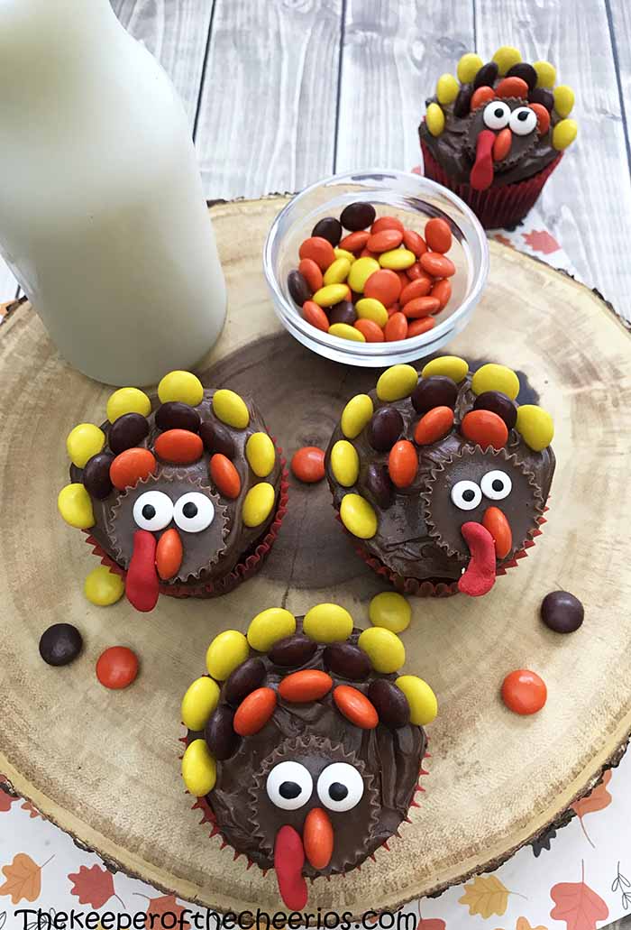 Turkey Cupcakes - The Keeper of the Cheerios