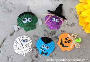 Halloween Painted Sea Shells - The Keeper of the Cheerios