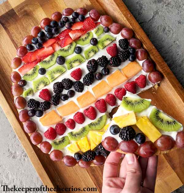 Easter Egg Fruit Pizza - The Keeper of the Cheerios