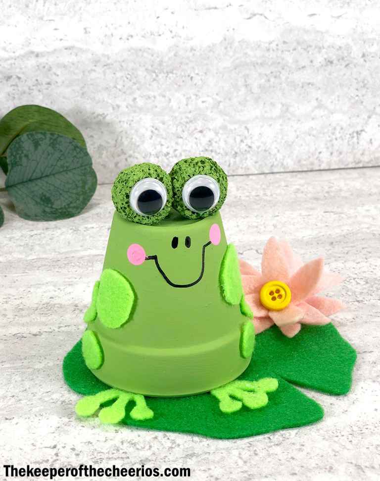 Clay Pot Frog - The Keeper of the Cheerios